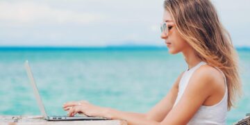 Essential Technology Tools for Modern Digital Nomads